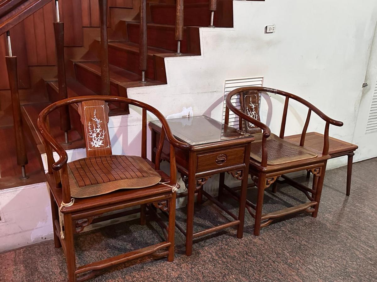 丸松商旅 Hotel Миаоли Екстериор снимка