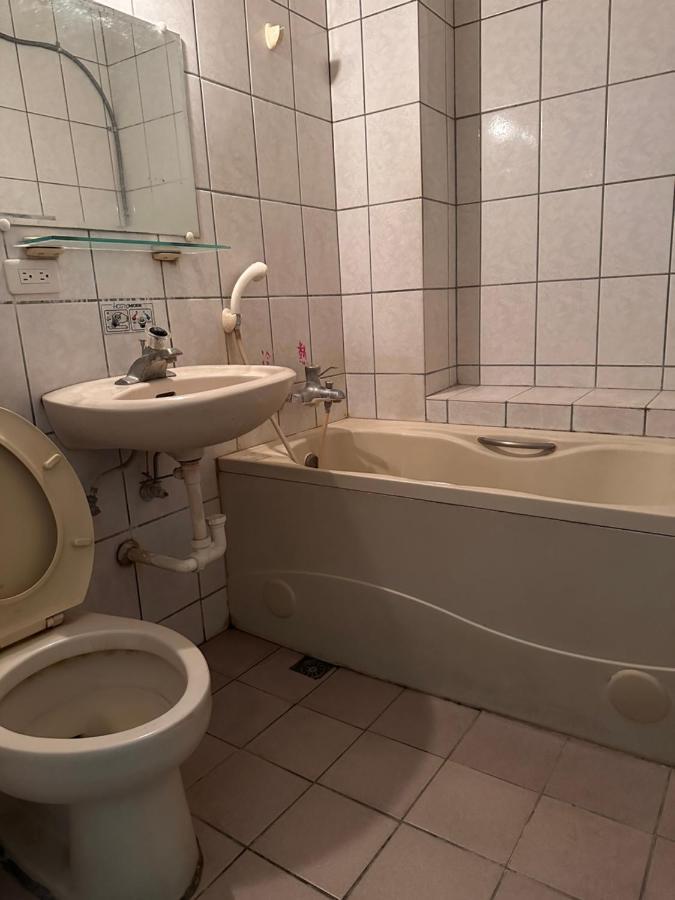 丸松商旅 Hotel Миаоли Екстериор снимка