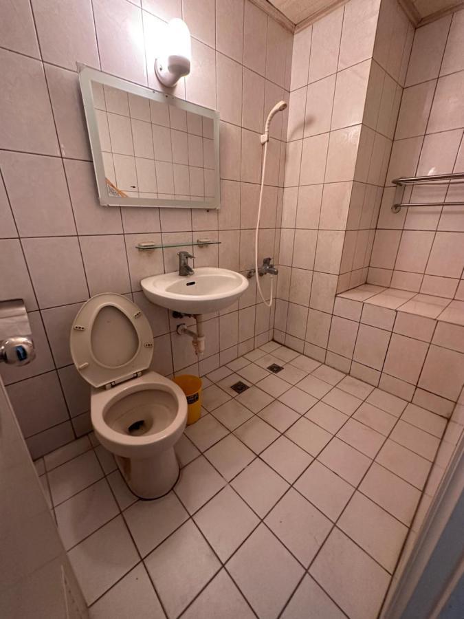 丸松商旅 Hotel Миаоли Екстериор снимка