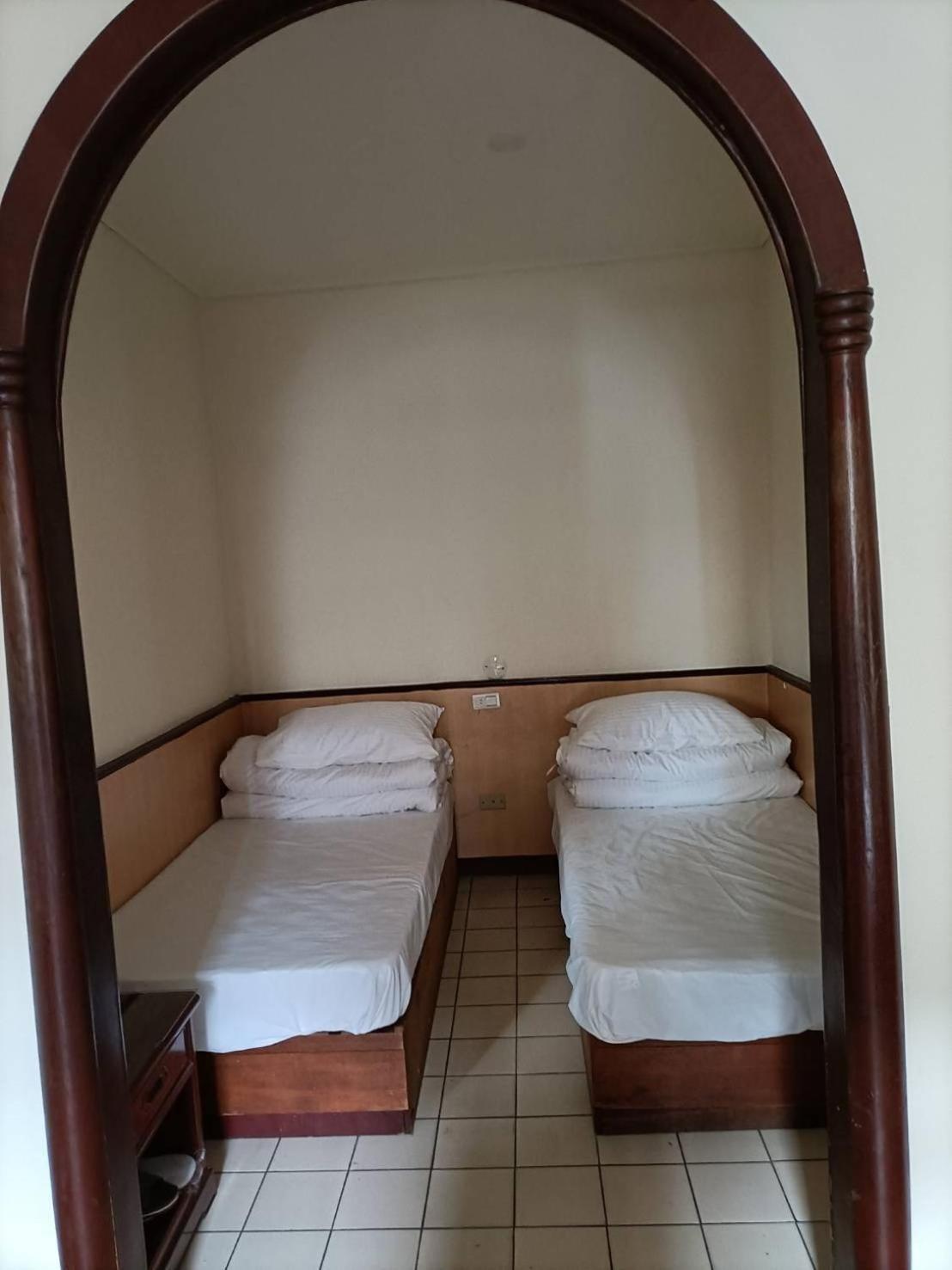 丸松商旅 Hotel Миаоли Екстериор снимка