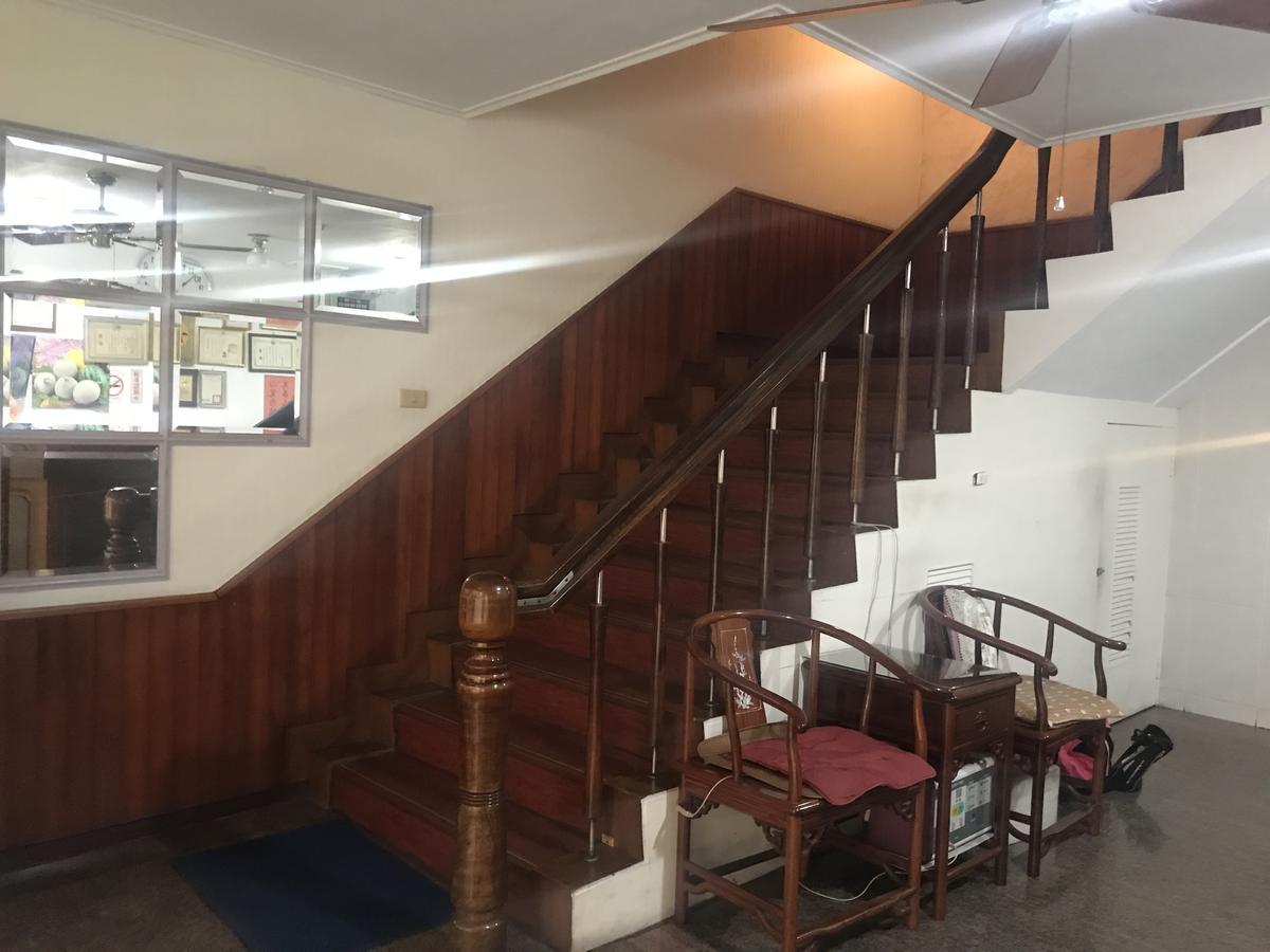 丸松商旅 Hotel Миаоли Екстериор снимка